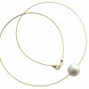 GEMSHINE Damenhalskette mit weißer Perle. 45 cm lange vergoldete Perlenkette - Made in München / Germany - Im eleganten Schmucketui mit Geschenkverpackung geliefert. – Bild 5