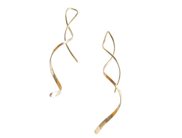 GEMSHINE Damenohrringe aus hochwertig vergoldetem 925 Silber. Elegant fließende 5 cm lange Designer Ohrhänger. Made in München / Deutschland. Im eleganten Schmucketui mit Geschenkverpackung geliefert. – Bild 5